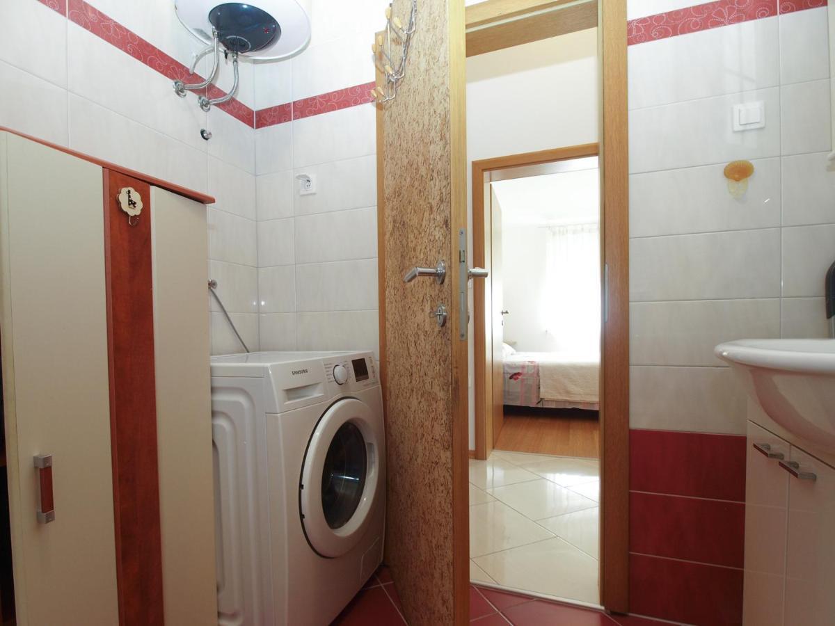 Apartments Majda 1932 Fažana Екстериор снимка