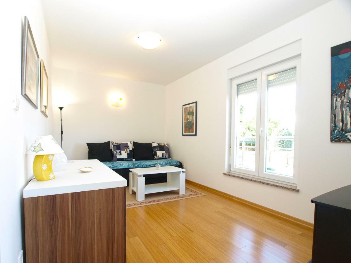 Apartments Majda 1932 Fažana Екстериор снимка