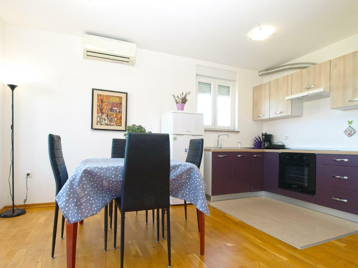 Apartments Majda 1932 Fažana Екстериор снимка