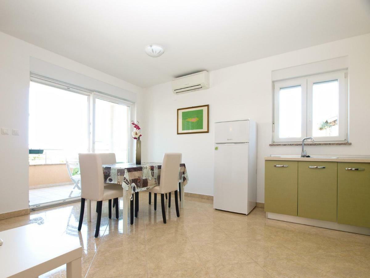 Apartments Majda 1932 Fažana Екстериор снимка